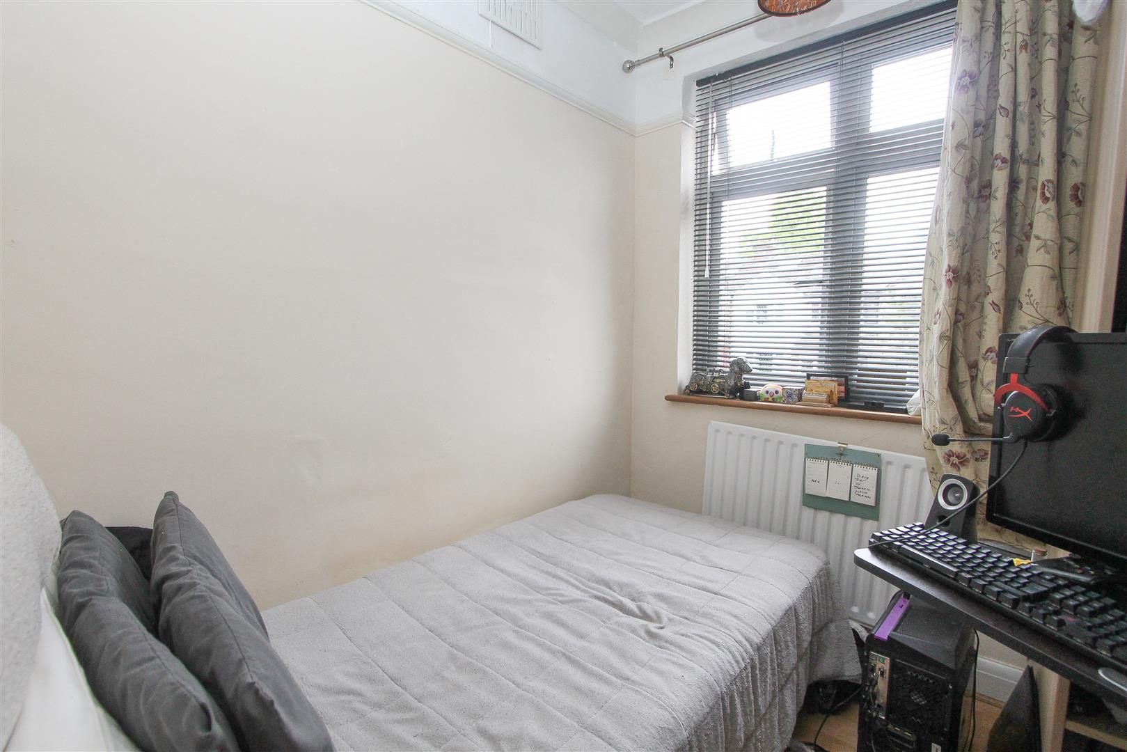 Dale Park Avenue, Carshalton